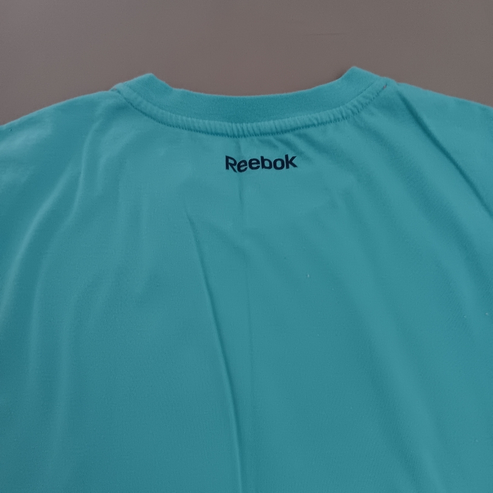 Boys Reebok Short Set Size 18 - Picture 4 of 9